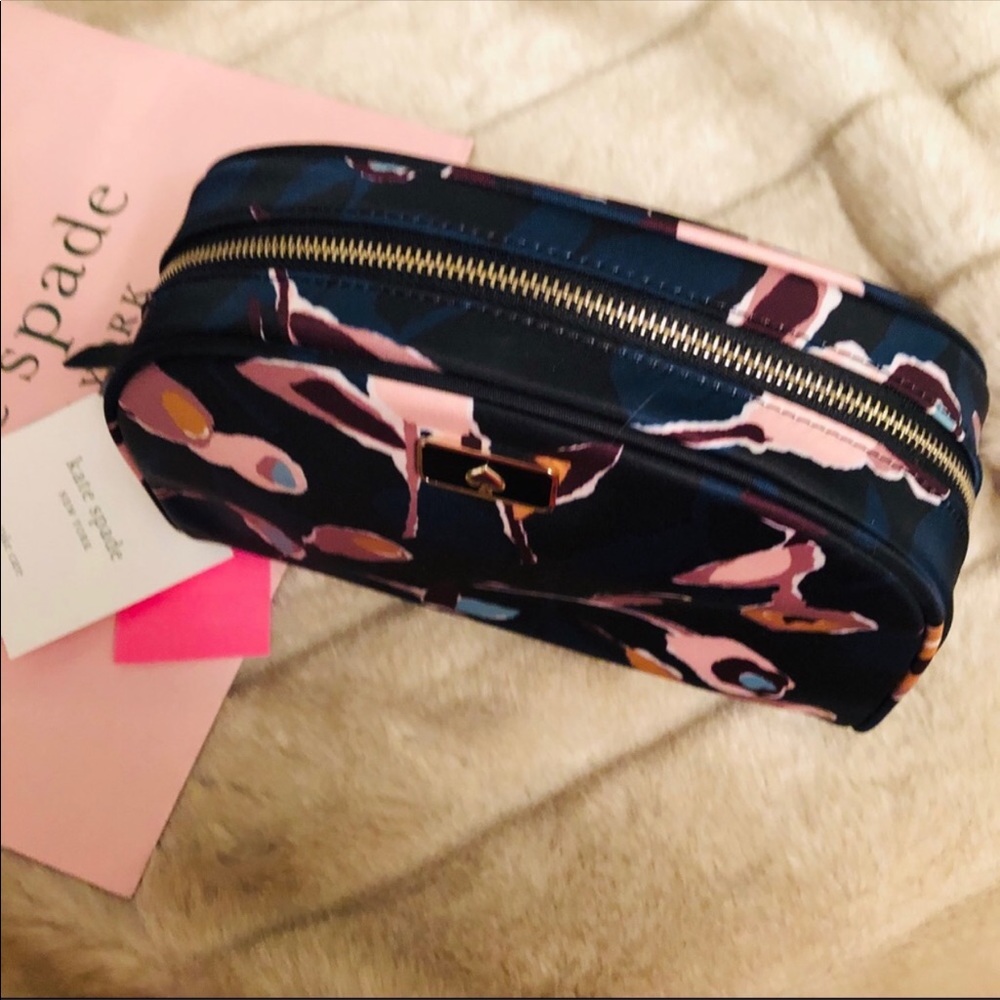 đź•´ Kate Spade cosmetic case - Picture 4 of 4
